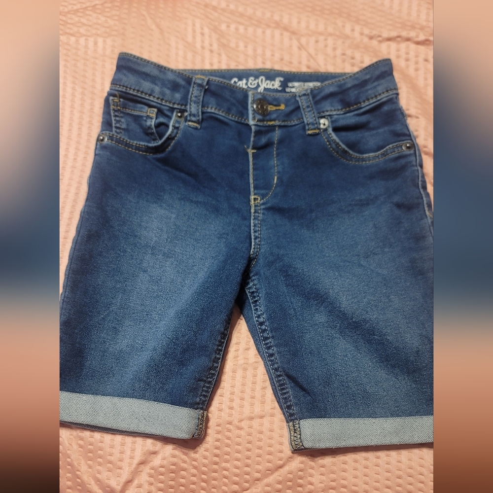 Cat & Jack Bermuda shorts